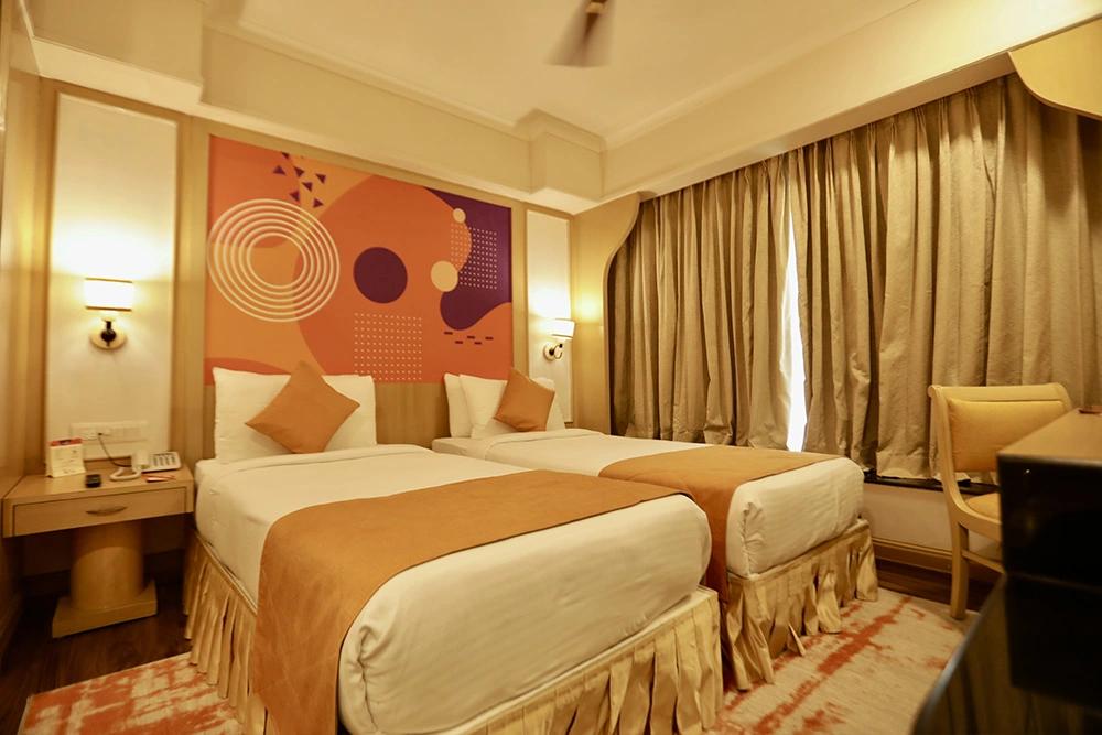 Ira By Orchid Mumbai T-2 International Airport Hotel Exterior photo
